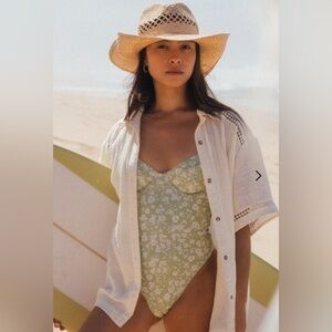 Wild West Ditsy Morgan
Women Green One Piece Swimsuit